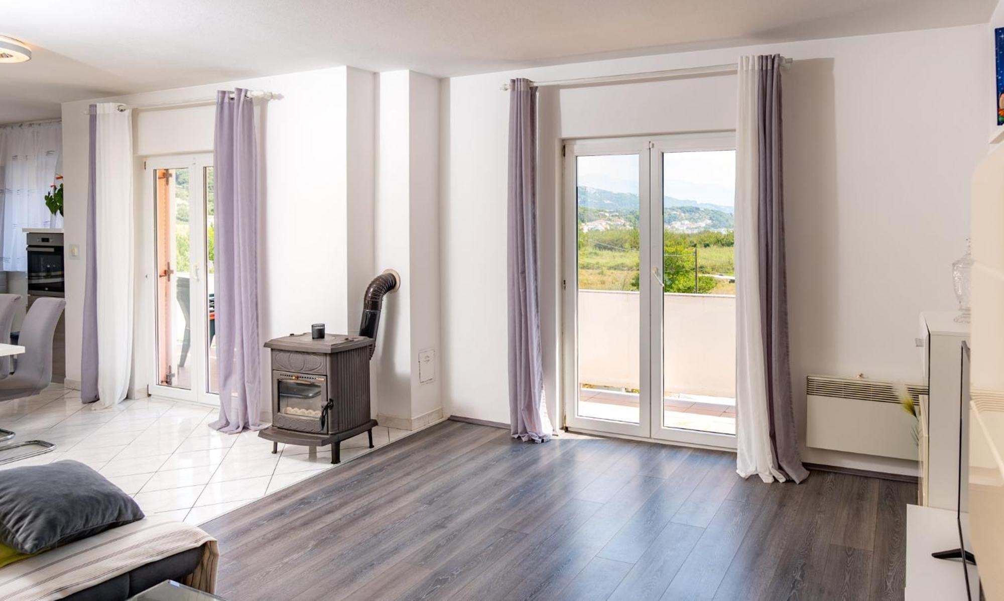 Apartments Lores Rab Town Ngoại thất bức ảnh